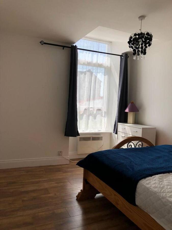 Beautiful 1-Bed Apartment In Cork Eksteriør billede